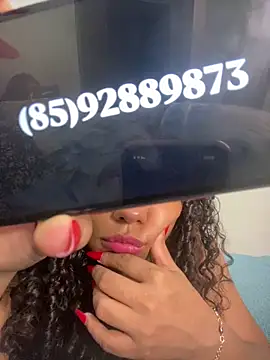 jhennyfer online show from June 10, 2026, 4:57 am