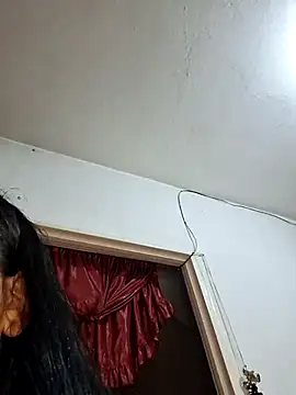 NARNYALABELLA online show from December 5, 2025, 9:41 am