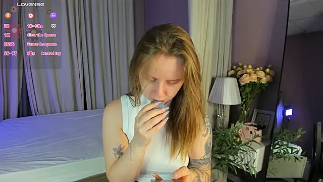 Snapshot of Rina_Panic chatting on August 8, 2026, 1:12 am Rina Panic online show from August 8, 2026, 1:12 am