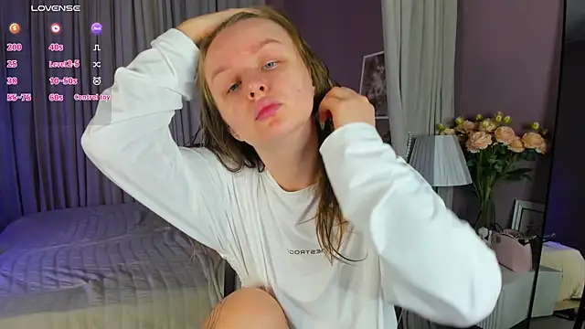 Snapshot of Rina_Panic chatting on June 26, 2026, 1:00 am Rina Panic online show from June 26, 2026, 1:00 am