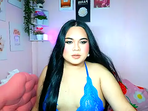 Snapshot of YourThicc_bella chatting on July 21, 2026, 3:13 pm YourThicc bella online show from July 21, 2026, 3:13 pm