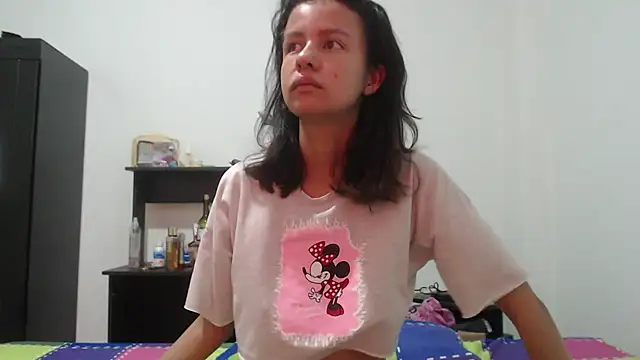 nathaly jones  online show from May 19, 2026, 12:23 pm