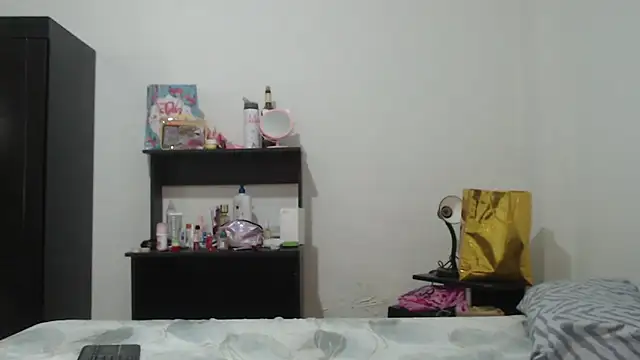 nathaly jones  online show from June 11, 2026, 12:13 pm