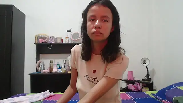 nathaly jones  online show from June 22, 2026, 12:13 pm