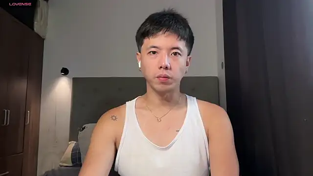 Addictiveboi online show from June 26, 2026, 2:39 am