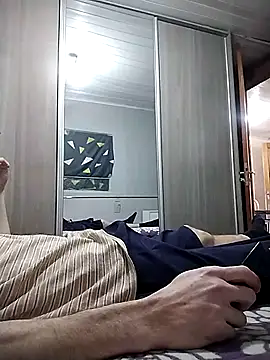 12dery online show from November 18, 2025, 2:31 pm