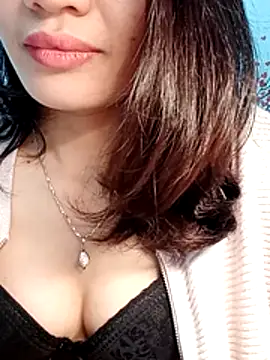 Snapshot of Hinna_x chatting on February 25, 2026, 2:34 am Hinna x online show from February 25, 2026, 2:34 am