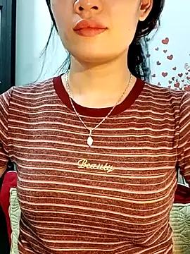 Snapshot of Hinna_x chatting on June 20, 2026, 1:27 pm Hinna x online show from June 20, 2026, 1:27 pm