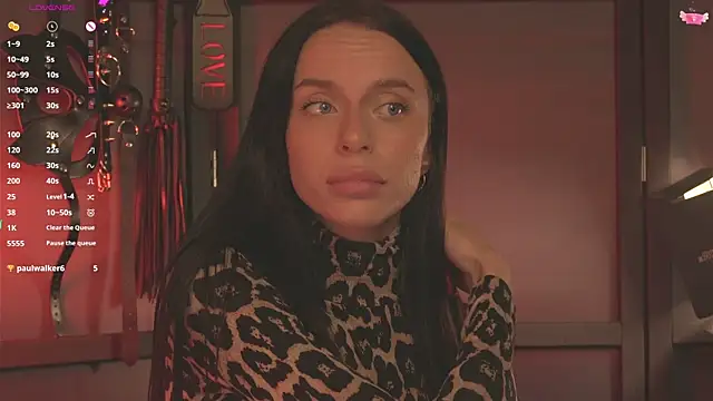 livia starwars online show from September 22, 2025, 9:21 pm