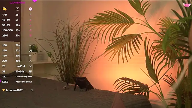 livia starwars online show from October 13, 2025, 9:38 pm