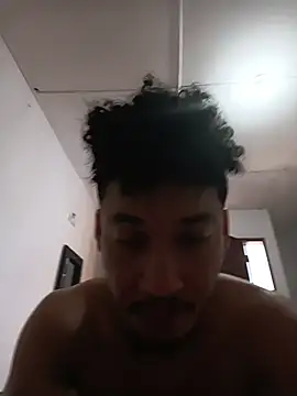 Snapshot of RuiMaddoox chatting on February 26, 2026, 2:06 pm RuiMaddoox online show from February 26, 2026, 2:06 pm