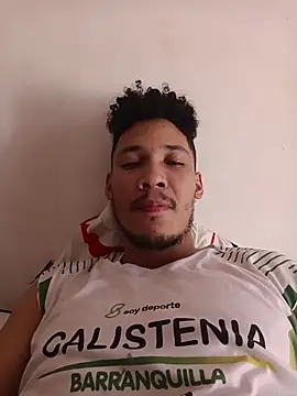 Snapshot of RuiMaddoox chatting on February 13, 2026, 7:47 pm RuiMaddoox online show from February 13, 2026, 7:47 pm