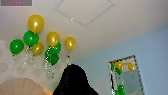 GIANAMILLER6 online show from March 17, 2026, 12:08 pm