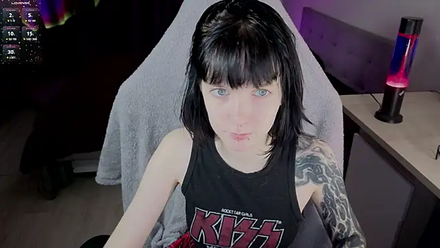 HazelTompson online show from March 1, 2026, 10:37 am