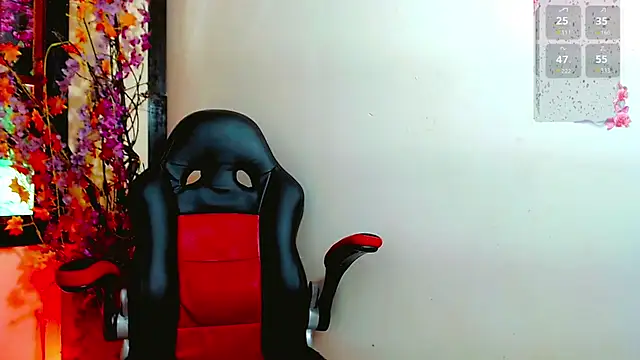 Madison Mujica online show from September 16, 2025, 11:11 am