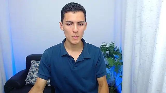 Matiius18 online show from October 21, 2025, 2:05 pm