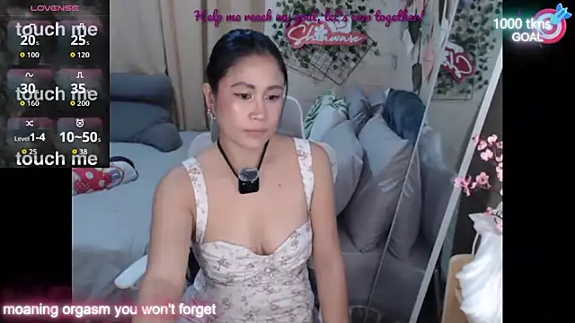 Shiawase1125 online show from September 10, 2025, 10:31 pm