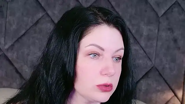 Snapshot of Nina_Stane chatting on August 10, 2026, 5:36 am Nina Stane online show from August 10, 2026, 5:36 am