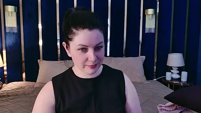 Nina Stane online show from June 20, 2026, 5:45 am