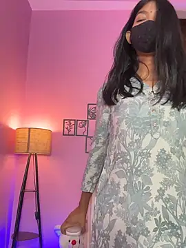 Neha18 online show from April 24, 2026, 7:32 am
