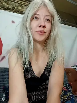 Snapshot of HeronDenni chatting on September 20, 2025, 2:38 am HeronDenni online show from September 20, 2025, 2:38 am