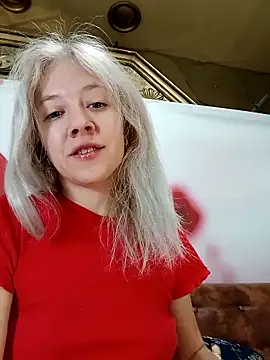 Snapshot of HeronDenni chatting on September 9, 2025, 1:59 am HeronDenni online show from September 9, 2025, 1:59 am