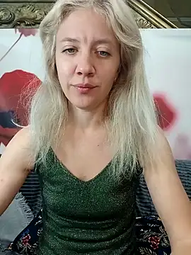 Snapshot of HeronDenni chatting on September 28, 2025, 3:57 am HeronDenni online show from September 28, 2025, 3:57 am