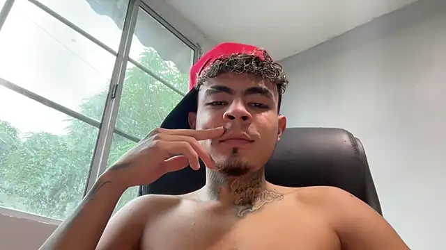 freyva online show from December 2, 2025, 8:10 pm