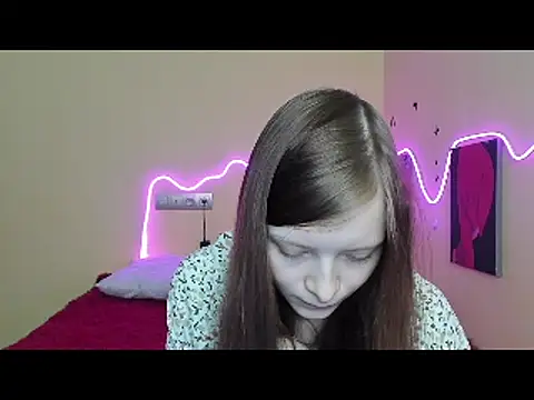 AliceHaris online show from September 24, 2025, 1:35 am