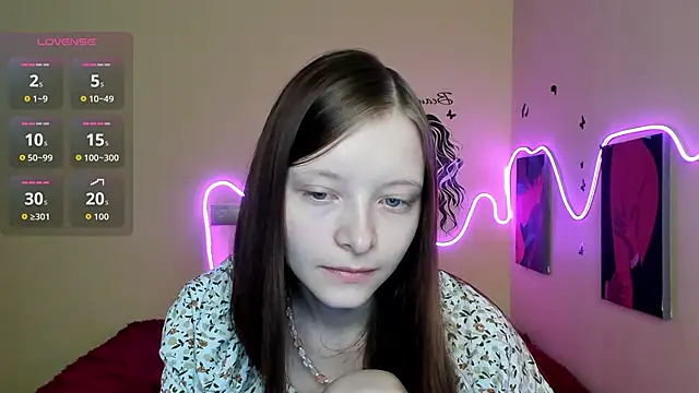 AliceHaris online show from September 23, 2025, 1:12 am