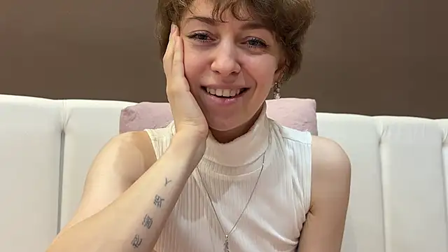 daniellia  online show from November 7, 2025, 9:36 am