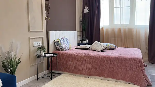 daniellia  online show from February 27, 2026, 9:20 am