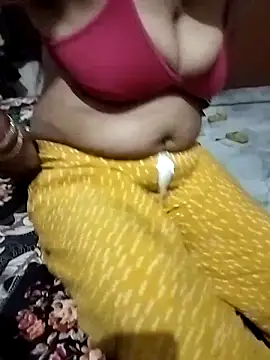 beena01 online show from April 18, 2026, 8:20 pm