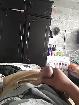 Snapshot of jann1900 chatting on January 14, 2026, 10:46 pm jann1900 online show from January 14, 2026, 10:46 pm