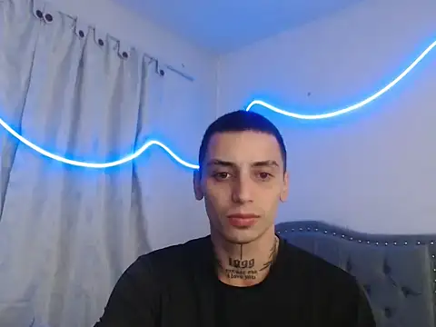 xalejo max online show from September 24, 2025, 8:26 pm