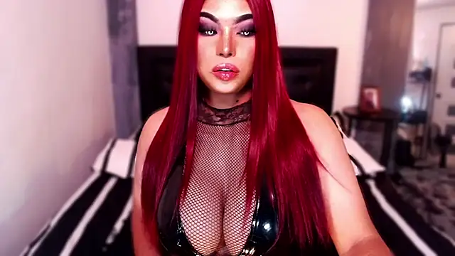 xTrixieMae online show from September 30, 2025, 6:19 am