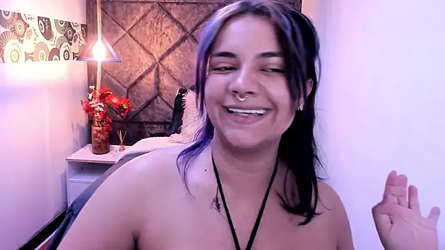 Kiara Cruz   online show from December 16, 2025, 8:24 pm