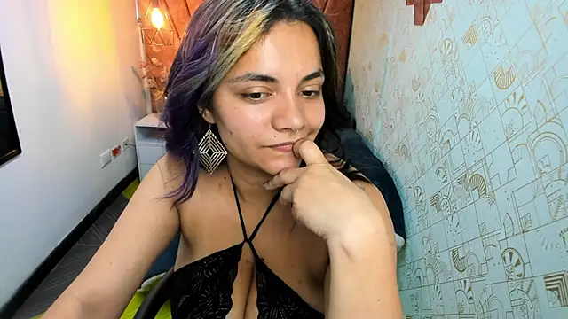 Kiara Cruz   online show from February 21, 2026, 8:55 pm