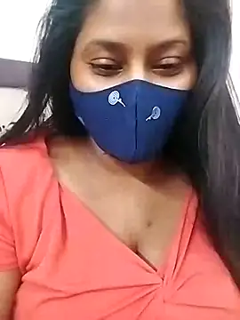 Snapshot of Shy_Peehu chatting on April 5, 2026, 8:37 pm Shy Peehu online show from April 5, 2026, 8:37 pm