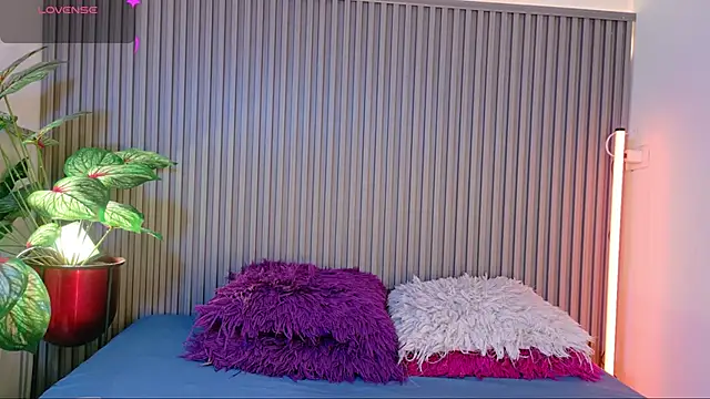 Celeste Presstigge online show from September 12, 2025, 9:25 pm