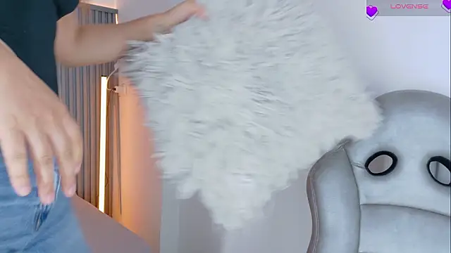 Snapshot of Celeste_Presstigge chatting on February 24, 2026, 1:28 am Celeste Presstigge online show from February 24, 2026, 1:28 am