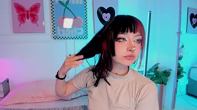 Zoe Lynch  online show from June 16, 2026, 12:16 pm