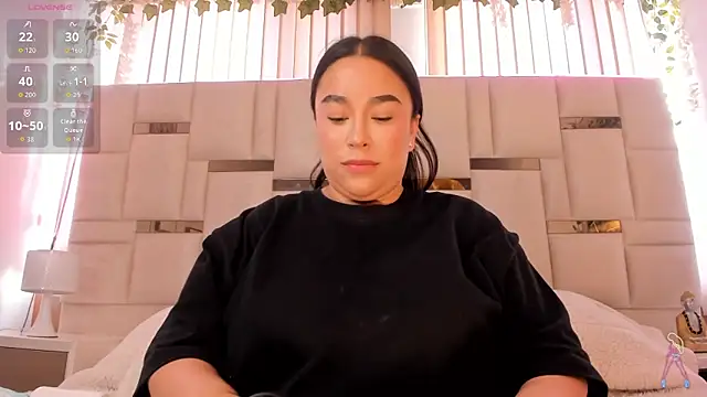 Zoey thompson online show from February 4, 2026, 9:32 pm