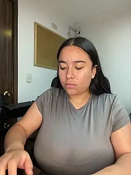 Zoey thompson online show from April 25, 2026, 3:20 am