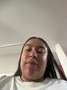 Zoey thompson online show from August 5, 2026, 9:31 pm