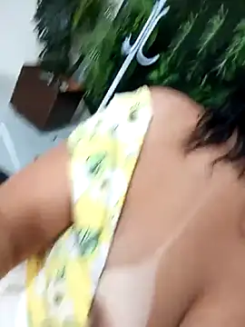 jadecristina online show from February 25, 2026, 6:52 pm