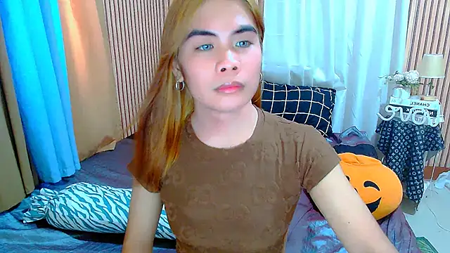 mikhaylahanderson online show from October 2, 2025, 5:55 am