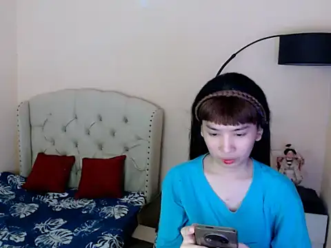 ShantalFoxxy  online show from July 24, 2026, 1:23 am