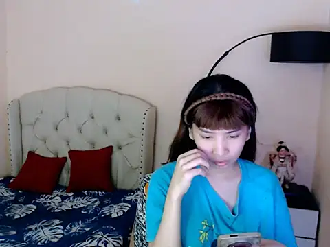 ShantalFoxxy  online show from July 5, 2026, 3:22 am