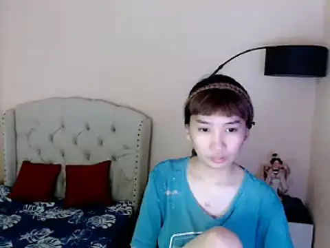 ShantalFoxxy  online show from July 19, 2026, 1:58 am